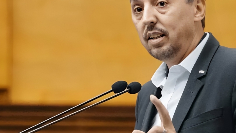 Rectorul UBB va susține vineri, 18 august 2023, de la ora 12, la Muzeul Țării Crișurilor (Oradea, Bihor) o conferință publică intitulată „Muzeul modern. Reper, sens, identitate”