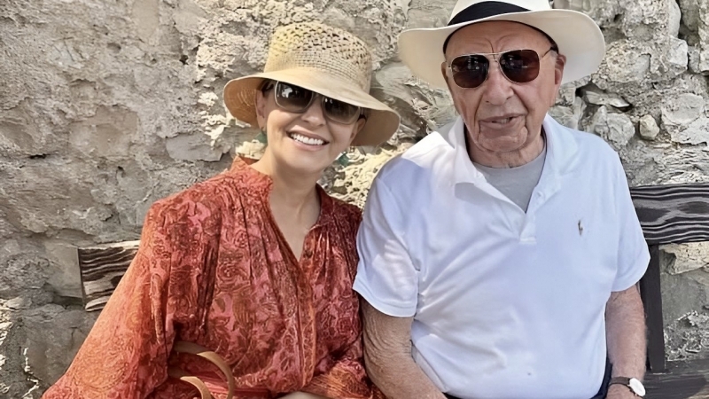 Fotografia dimineții - Mogulul australian Rupert Murdoch, 92 de ani, are o nouă prietenă, Elena Zhukova, o cercetătoare pensionară de 66 ani
