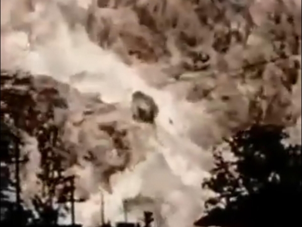 Fotografia dimineții - Captura video cu a doua explozie de la Crevedia