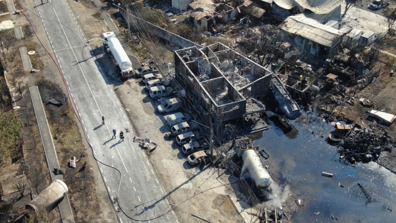 Fotografia dimineții - Imagine aeriena cu urmările incendiului și exploziilor din Crevedia