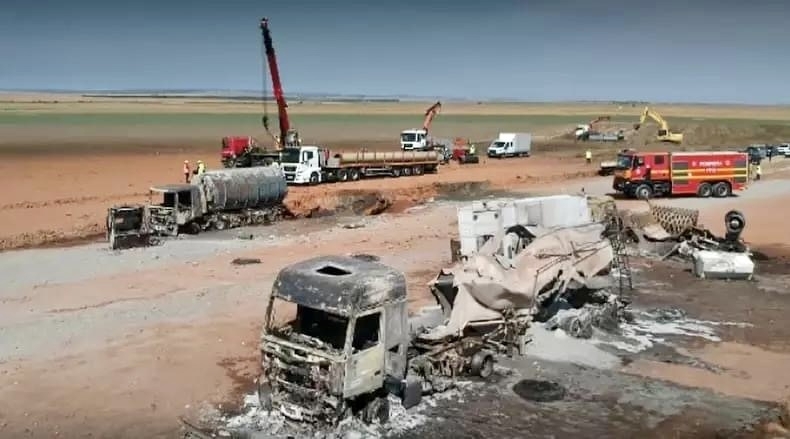 Fotografia dimineții este realizată de o dronă la locul unde a avut loc explozia de pe șantierul Autostrăzii Moldovei. StirileProTV