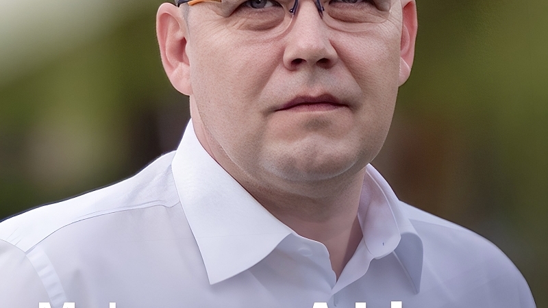 Adrian Malyarcsuc candidează pentru Consiliul Local Dej cu îndemnul *schimbare totală!*
