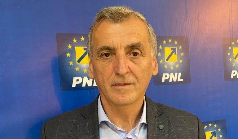 Stimate domnule primar Morar Costan - În urma recentelor măsuri de blocare totală a centrului orașului, cu ocazia organizării zilelor orașului dorim să vă aducem la cunoștință câteva probleme majore care au apărut