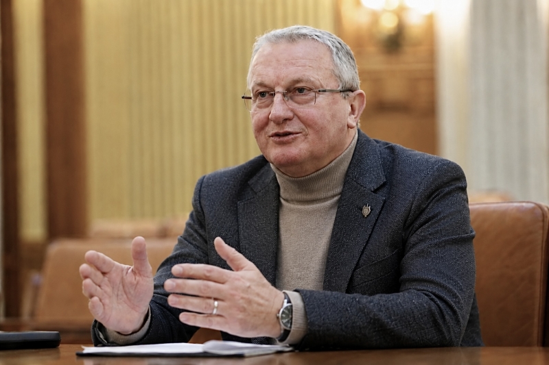 Noua lege a salarizării trebuie să aducă echilibru, nu noi inechități - declarǎ deputatul Remus Lǎpuşan 